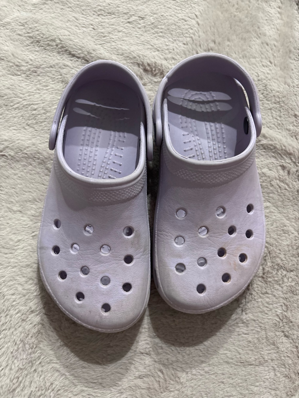 Women’s Lightweight Lavender Croc Slip-Ons